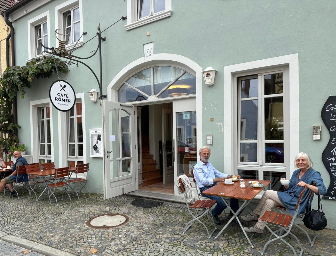 Vinopresso Gmbh - Cafe Roemer Hotel Prichsenstadt Kültér fotó